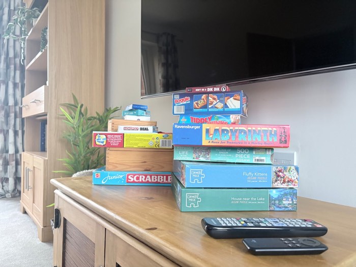 Board games and jigsaws